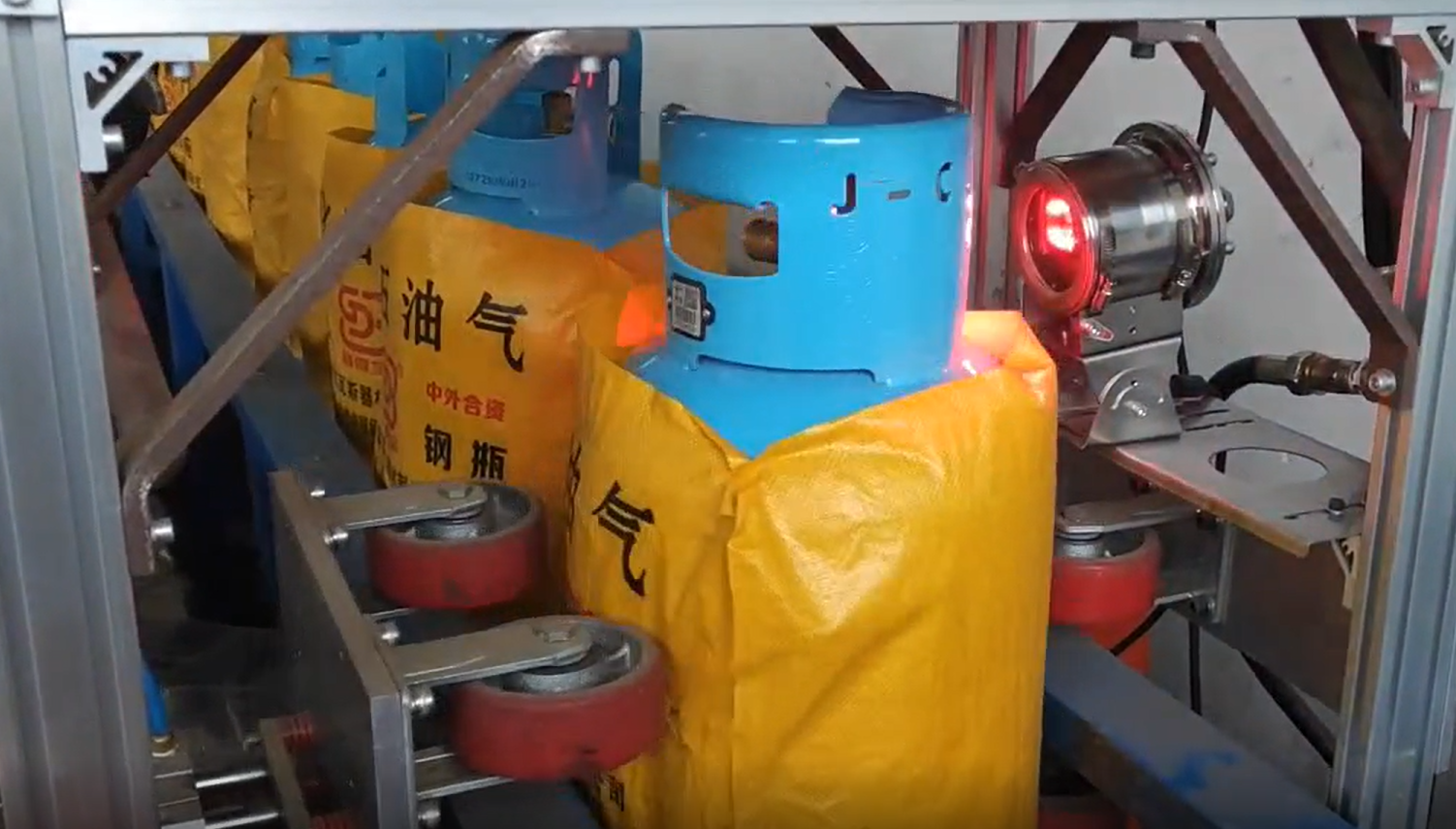 Automatic QR code scanner fast to read the bar code on the tag,quickly judge cylinder's legality.